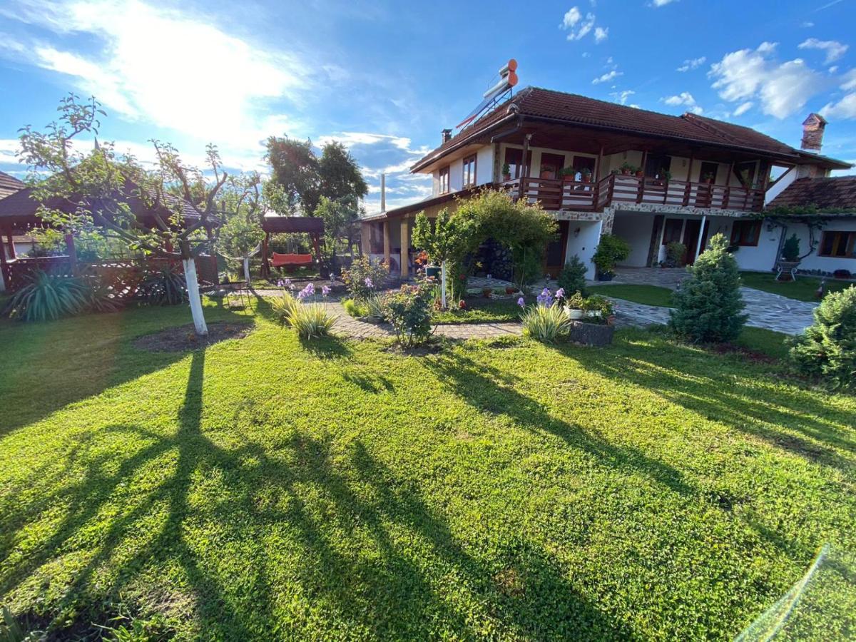 Casa De Vacanta Motata Novaci-Străini Eksteriør bilde