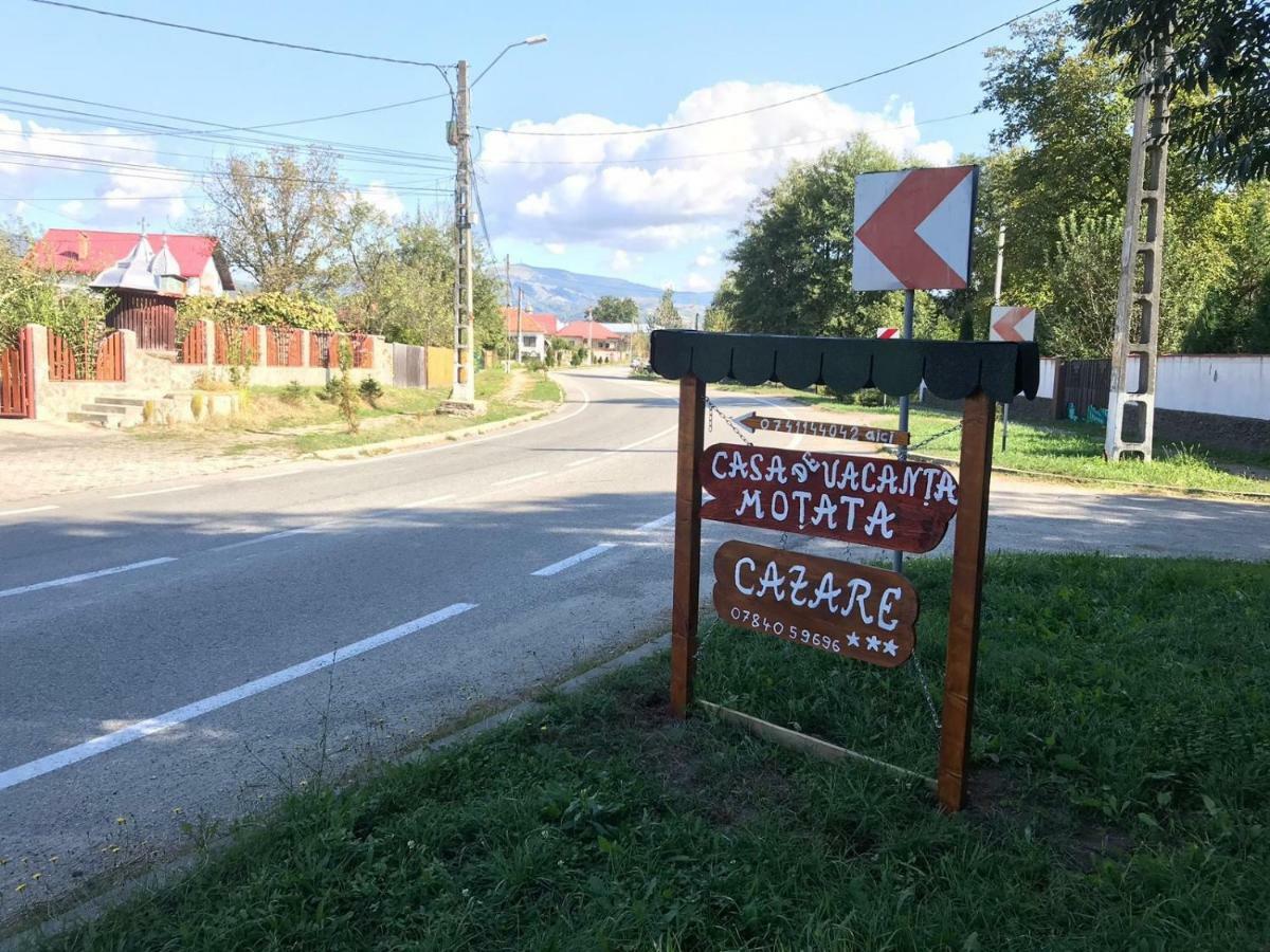 Casa De Vacanta Motata Novaci-Străini Eksteriør bilde